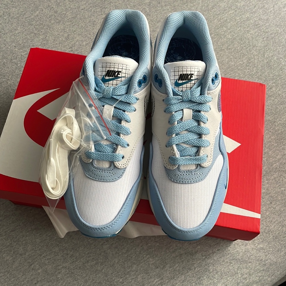 Air max 1 “BLUEPRINT” - used - comes with box - - Picture 3 of 6